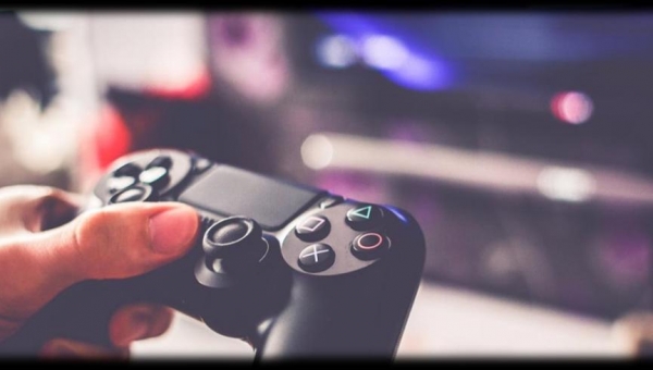 RODZICU SPRAWDŹ JAK ZAPEWNIĆ DZIECKU BEZPIECZEŃSTWO W SIECI!