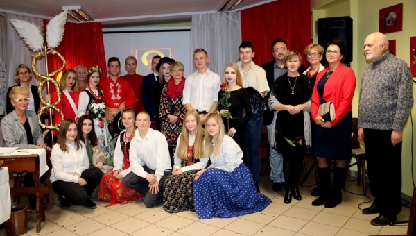 10 LAT PRACOWNI POD GARGULCEM WYSTAWA DOKUMENTALNA- „STWÓRZMY SCENĘ”