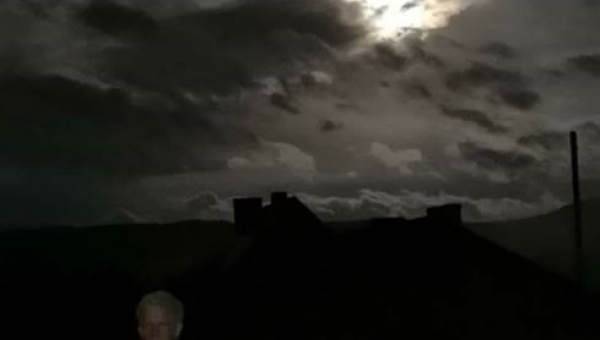 WCZORAJSZA PEŁNIA. 24.00 FOT.ANGELIKA TUREK