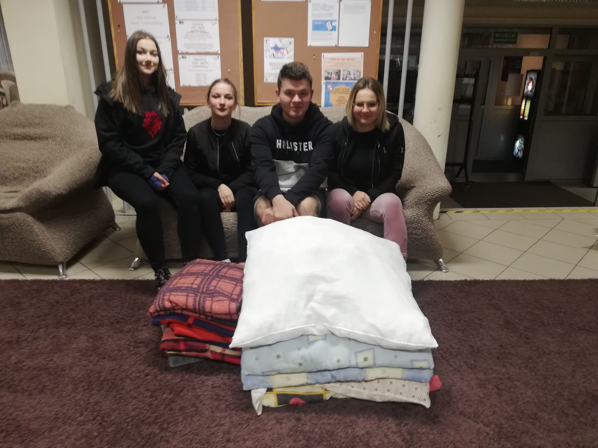 Zbiórka dla bezdomnych zwierząt w naszej Bursie