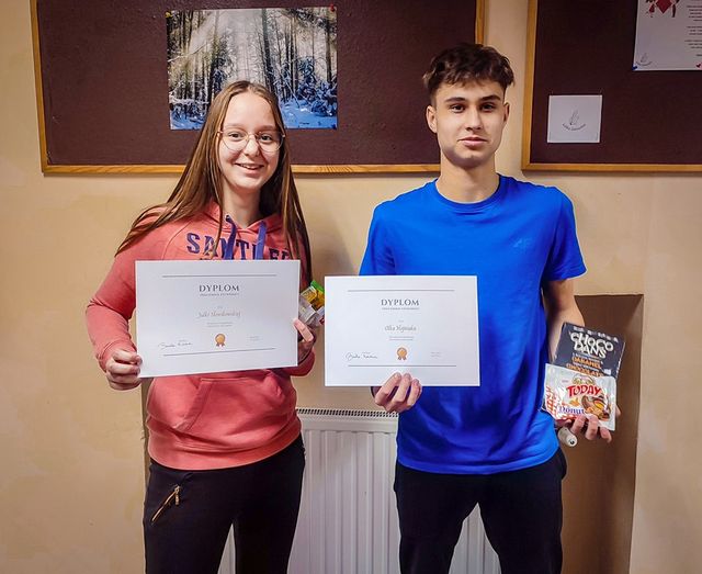  Laureaci konkursu fotograficznego nagrodzeni.