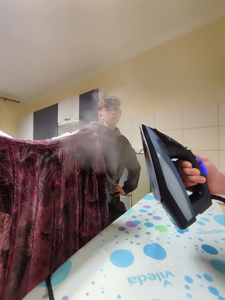 Młodzież rewolucjonizuje Modę. Drugie Życie Ubraniom