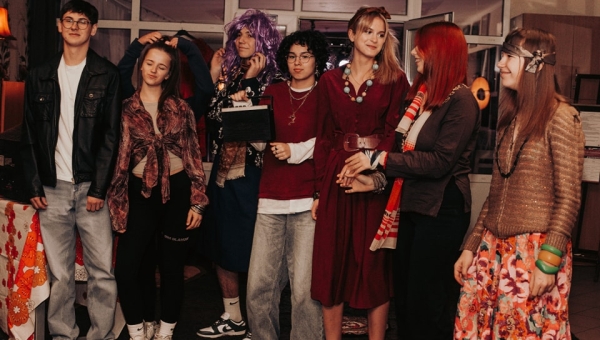 Nostalgiczny powrót  do stylu z minionej ery