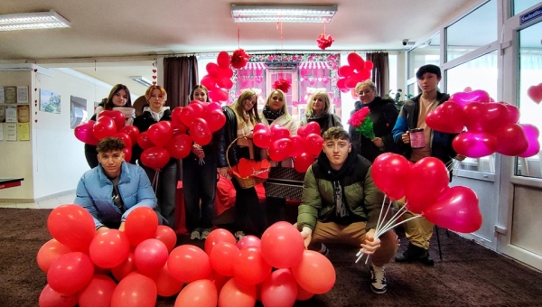 Walentynkowa Miłość w Akcji w Starym Saczu – Razem Pomagamy Pogorzelcom