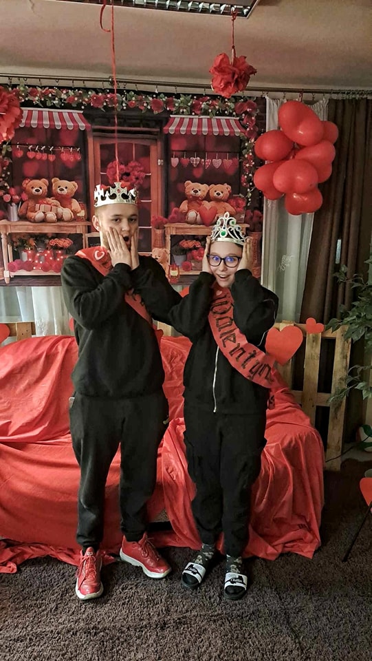 Walentynki w Bursie: Miłość, Listy i Świętowanie!