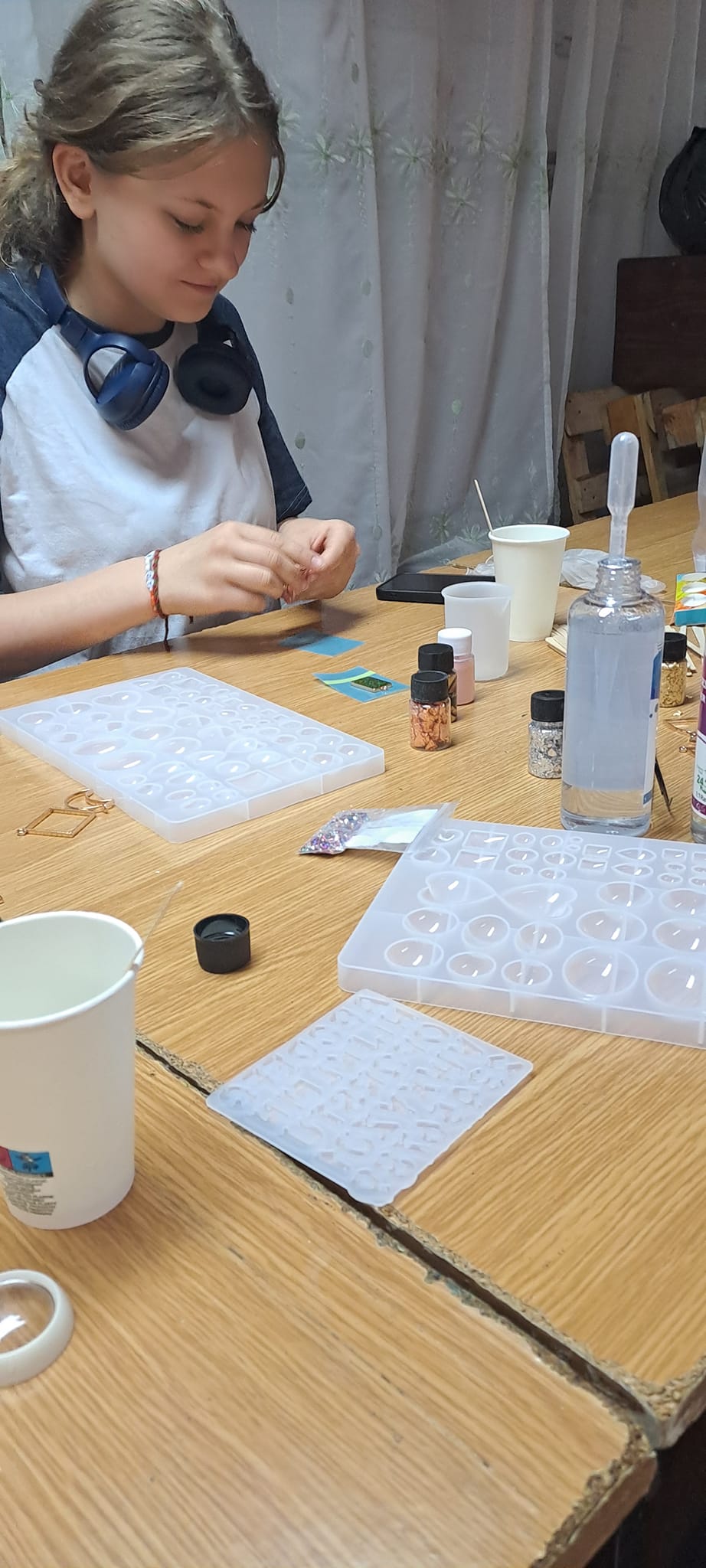 Na zajęciach powstała przepiękna biżuteria...