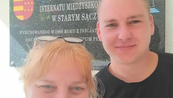 **Goście Goście/ NASI ABSOLWENCI **