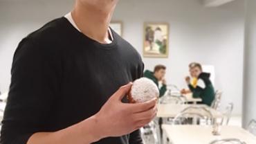 87775058 272323830418634 1584230989578633216 N