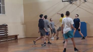 88130232 921441471592325 5556537879624155136 N