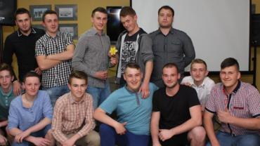 97998299 3174367342601383 6183425765640503296 N