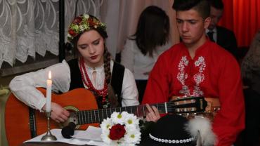 100906031 141685667474614 756753871547662336 O