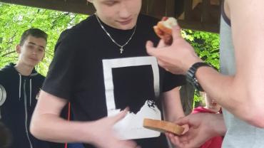 187640037 4231628746875232 8002436943084109944 N