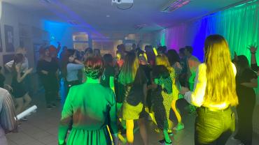 242802856 414894720337204 3778942693670663141 N