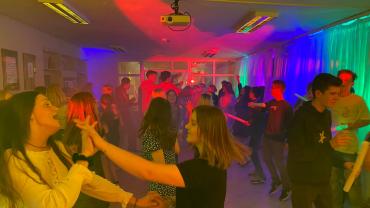 243328976 453469612676744 2142543318417142461 N