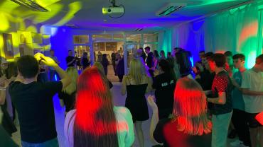 243958573 557159582206657 5461575083542081240 N