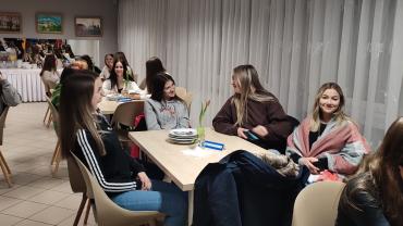 275602921 5179851978719566 8767329637944726844 N