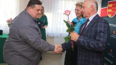 311584107 551865746942006 3146534705254215168 N