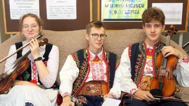 311659672 551864840275430 3515640364256409974 N