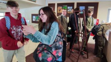 337003898 2554192618067896 3338284732983655650 N