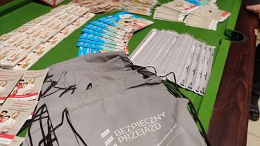 316269431 581784793950101 8974082771349836442 N