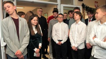 321203310 903380630678777 8134600688209733820 N