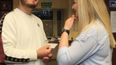 321238224 877149427036809 726617067741728768 N