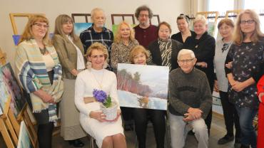 329731727 577755394258291 5760180588087742547 N