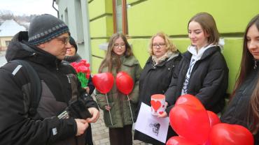 331147189 946509379690362 6529525571372563088 N