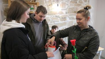 331216598 592605175619615 6357240576251953353 N