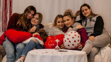 332046246 572813474865949 5777242421798509091 N