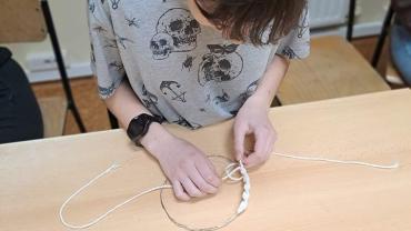 339827925 733893351778761 2505574407732643456 N