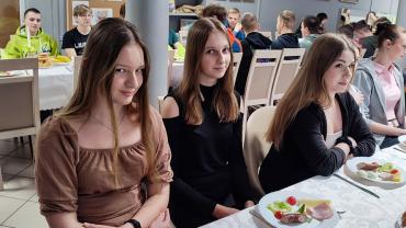 339784687 3367255870207930 1292680706005029005 N