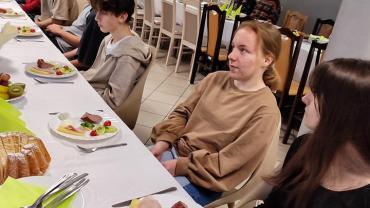 340012244 616178166645764 1617349847096711967 N