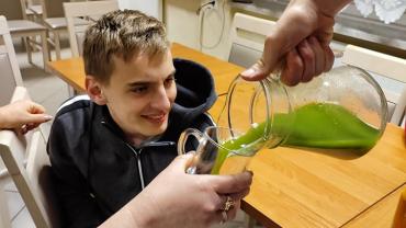 343325908 754858092844481 9214022012207760736 N