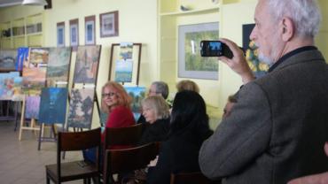 72674126 542935293202652 681543891773554688 N