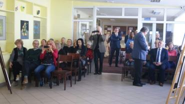 73121351 2428720714010503 8786156361965633536 N