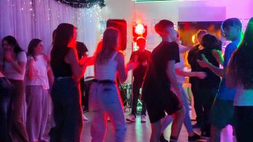 370324074 323021163927585 4148375805948776480 N