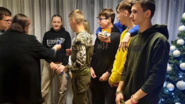 407893796 871318824996695 350863107929598841 N