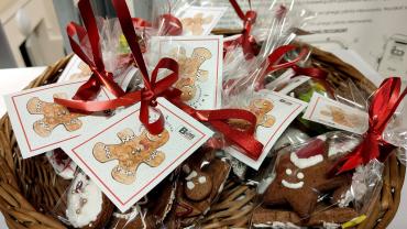 Spotkanie Wigilijne W Bursie Szkolnej W Starym Saczu. Bozonarodzeniowa Prezentacja Wyrobow Z 5