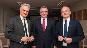 Spotkanie Wigilijne W Bursie Szkolnej W Starym Saczu. Zyczenia Swiateczne Skladane Przez P 11