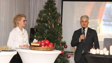 Spotkanie Wigilijne W Bursie Szkolnej W Starym Saczu. Zyczenia Swiateczne Skladane Przez P 2