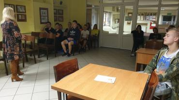 78561197 2464051367025671 4684795243797676032 N